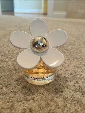Marc Jacobs Daisy Love